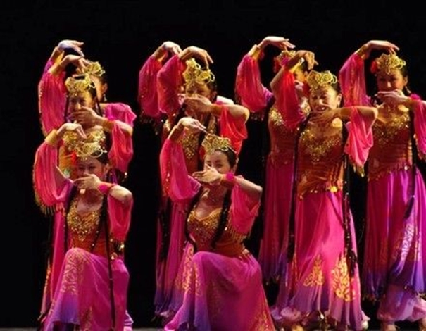 1627643963646425.jpg 演出服裝進口報關